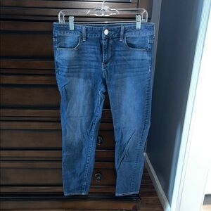 American Eagle Blue Jeggings with Slim Fit